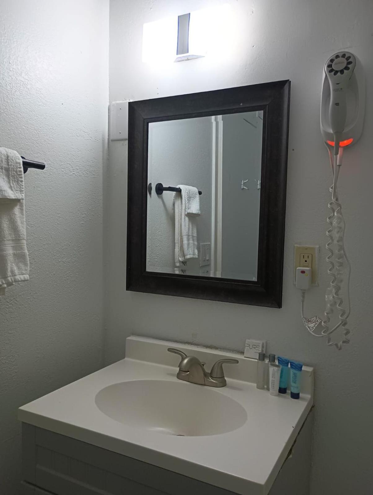 סאות' לייק טאהו Cedar Inn & Suites מראה חיצוני תמונה