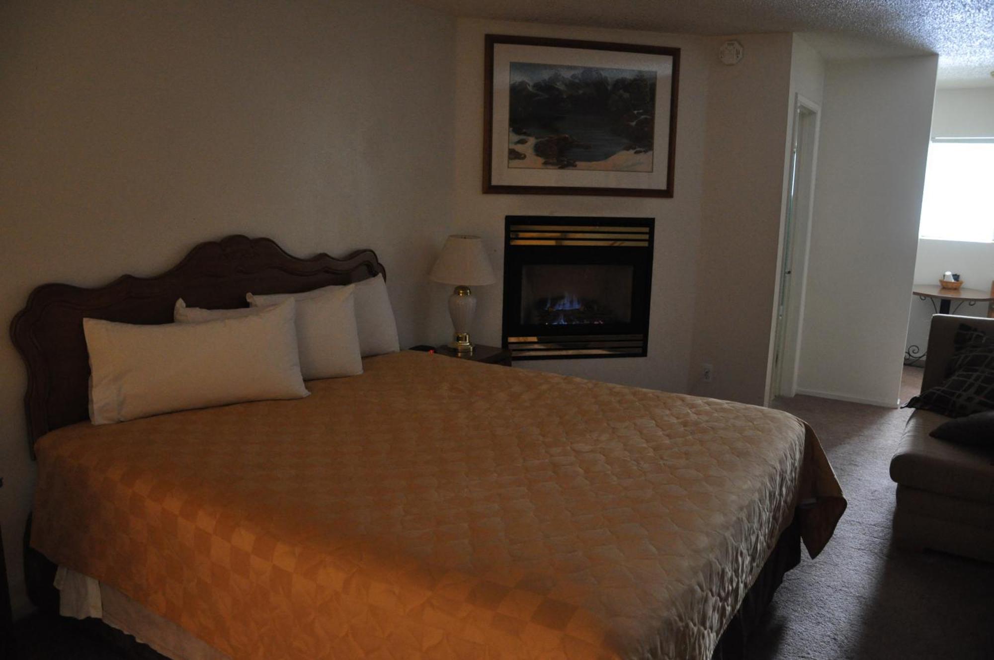 סאות' לייק טאהו Cedar Inn & Suites מראה חיצוני תמונה