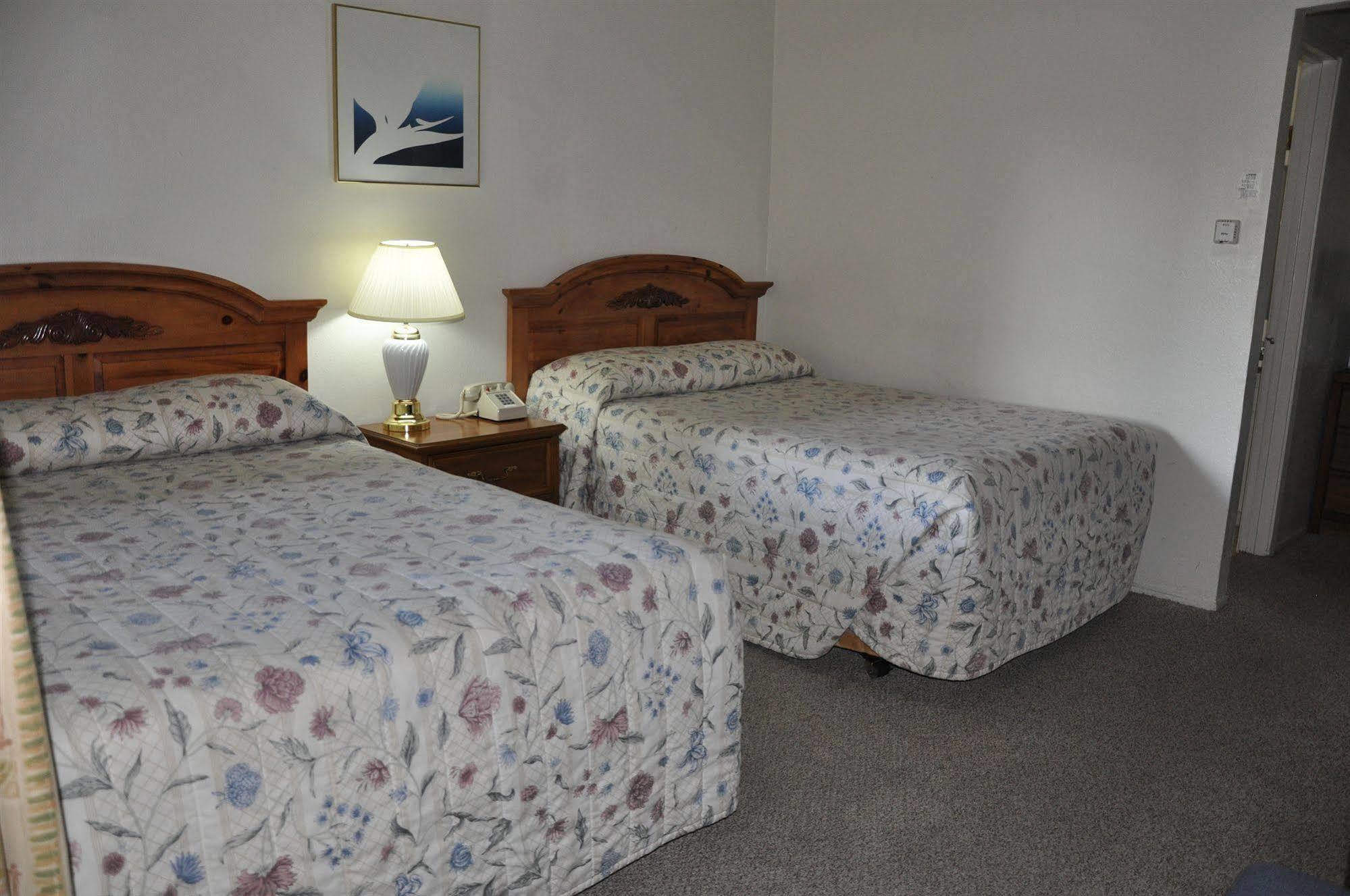 סאות' לייק טאהו Cedar Inn & Suites מראה חיצוני תמונה