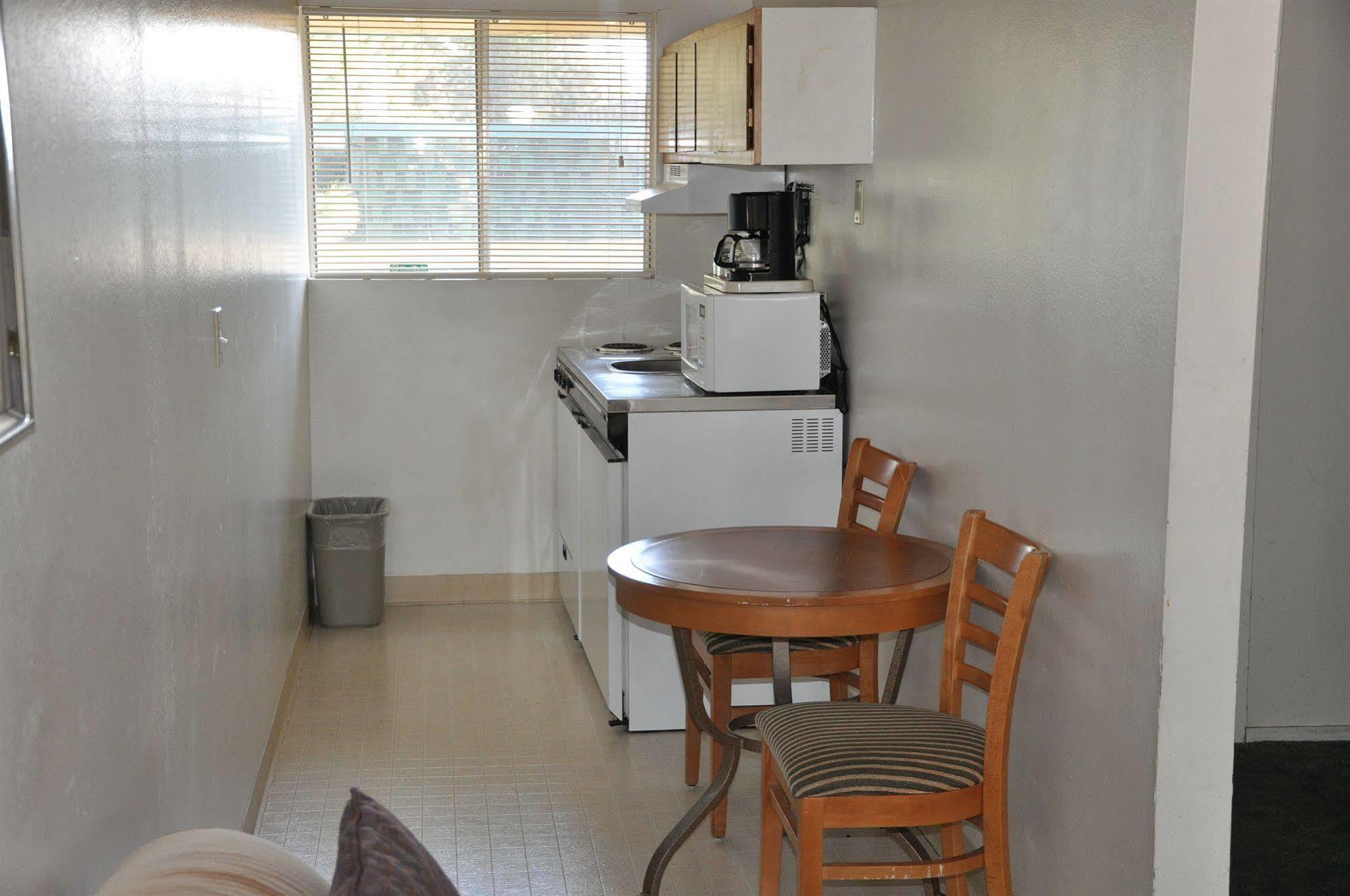סאות' לייק טאהו Cedar Inn & Suites מראה חיצוני תמונה