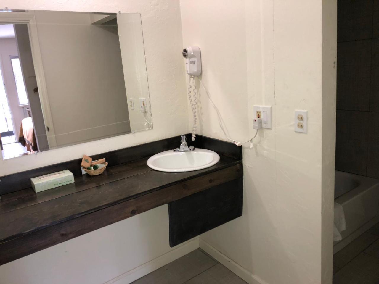 סאות' לייק טאהו Cedar Inn & Suites מראה חיצוני תמונה